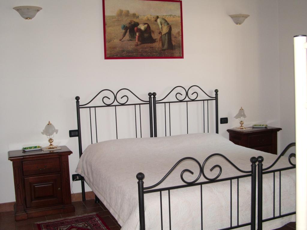 Agriturismo Antica Corte Cason Ronco allʼAdige Rum bild